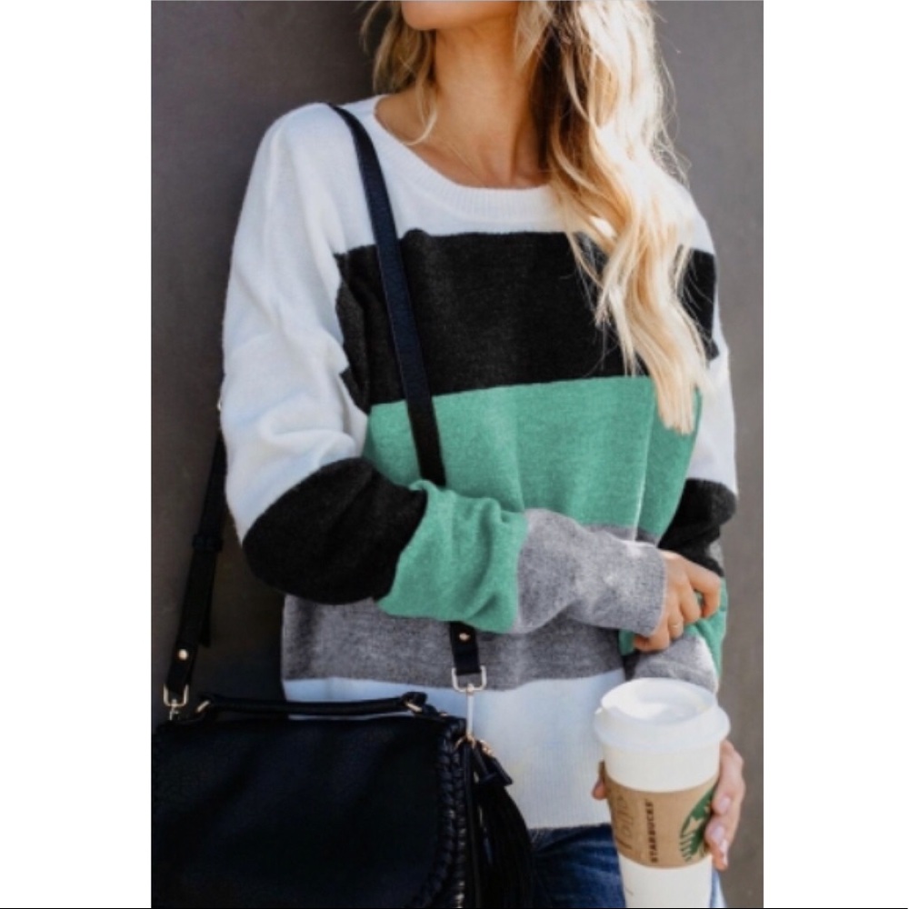 🖤💚1 LEFT: SMALL✨Green & Gray Color Block Sweater - Picture 2 of 6